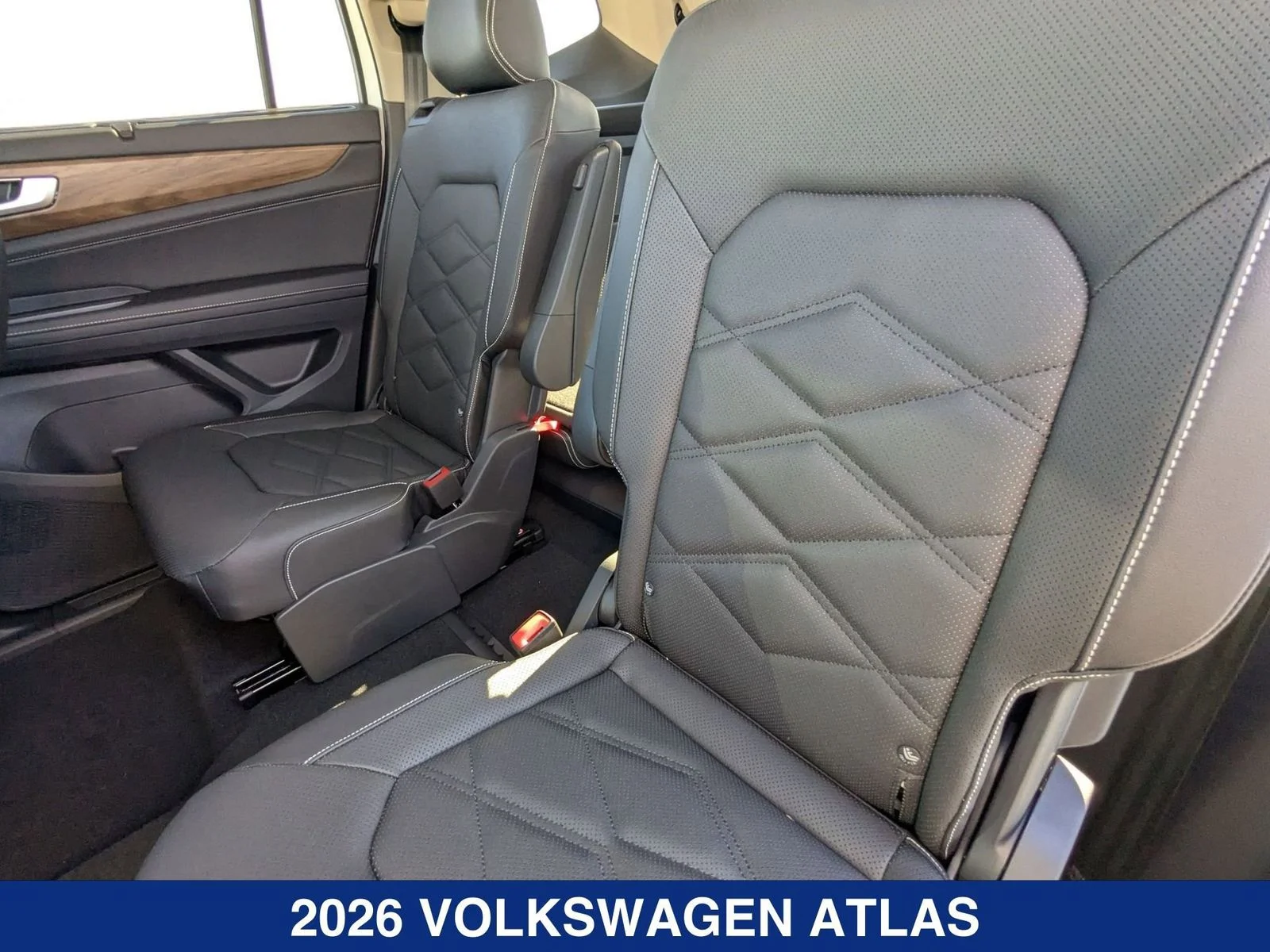 New 2026 Opal White Pearl Volkswagen 2.0T SE w/ Technology image 18