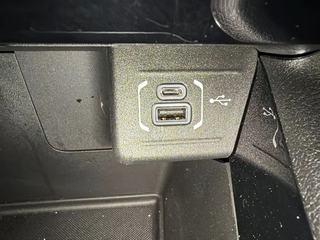 Used 2026 Bright White Clearcoat Jeep Limited Altitude image 31
