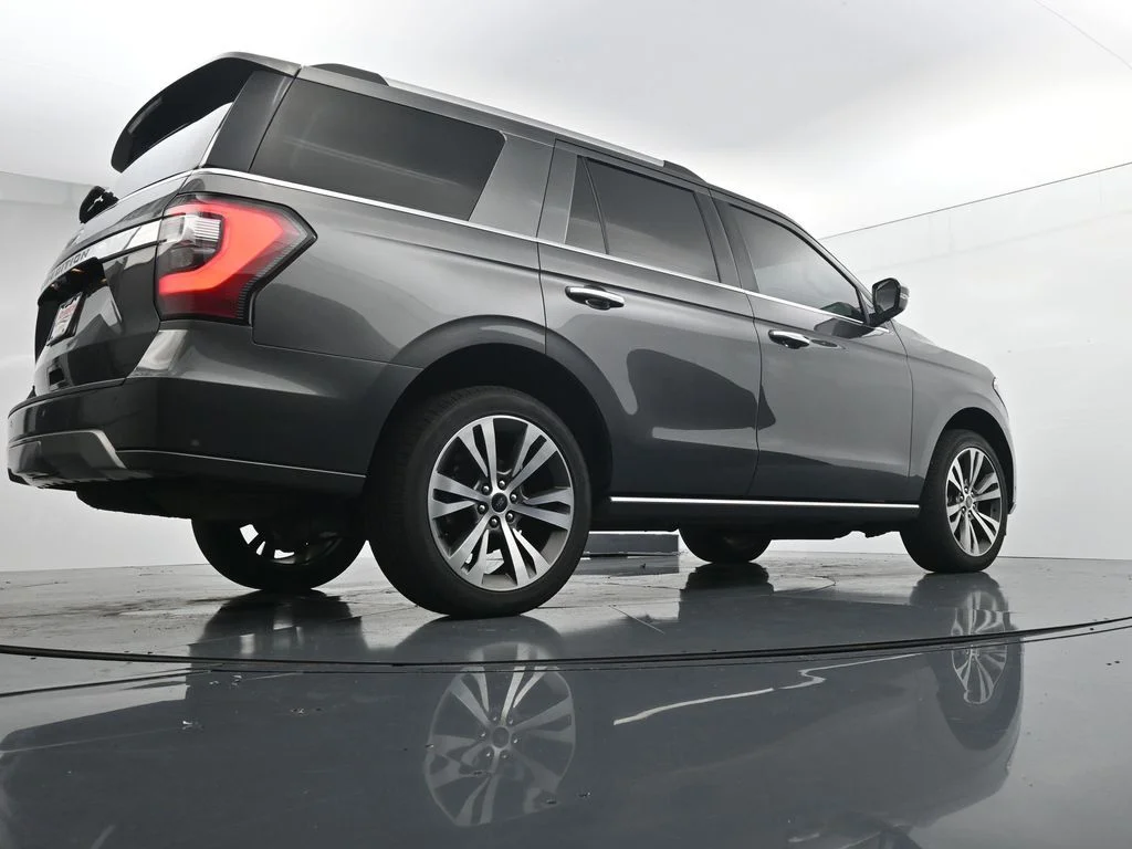Used 2021 Gray Ford Limited image 34