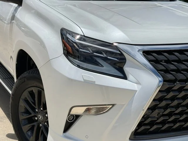 Used 2023 White Lexus 460 image 3