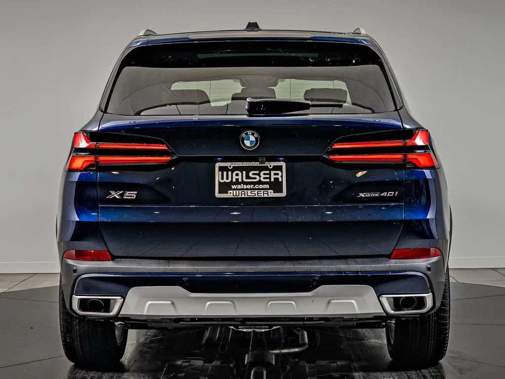 New 2026 Blue BMW xDrive40i image 6