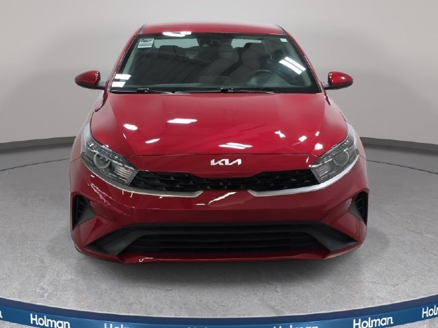 Used 2024 Red Kia LXS image 3