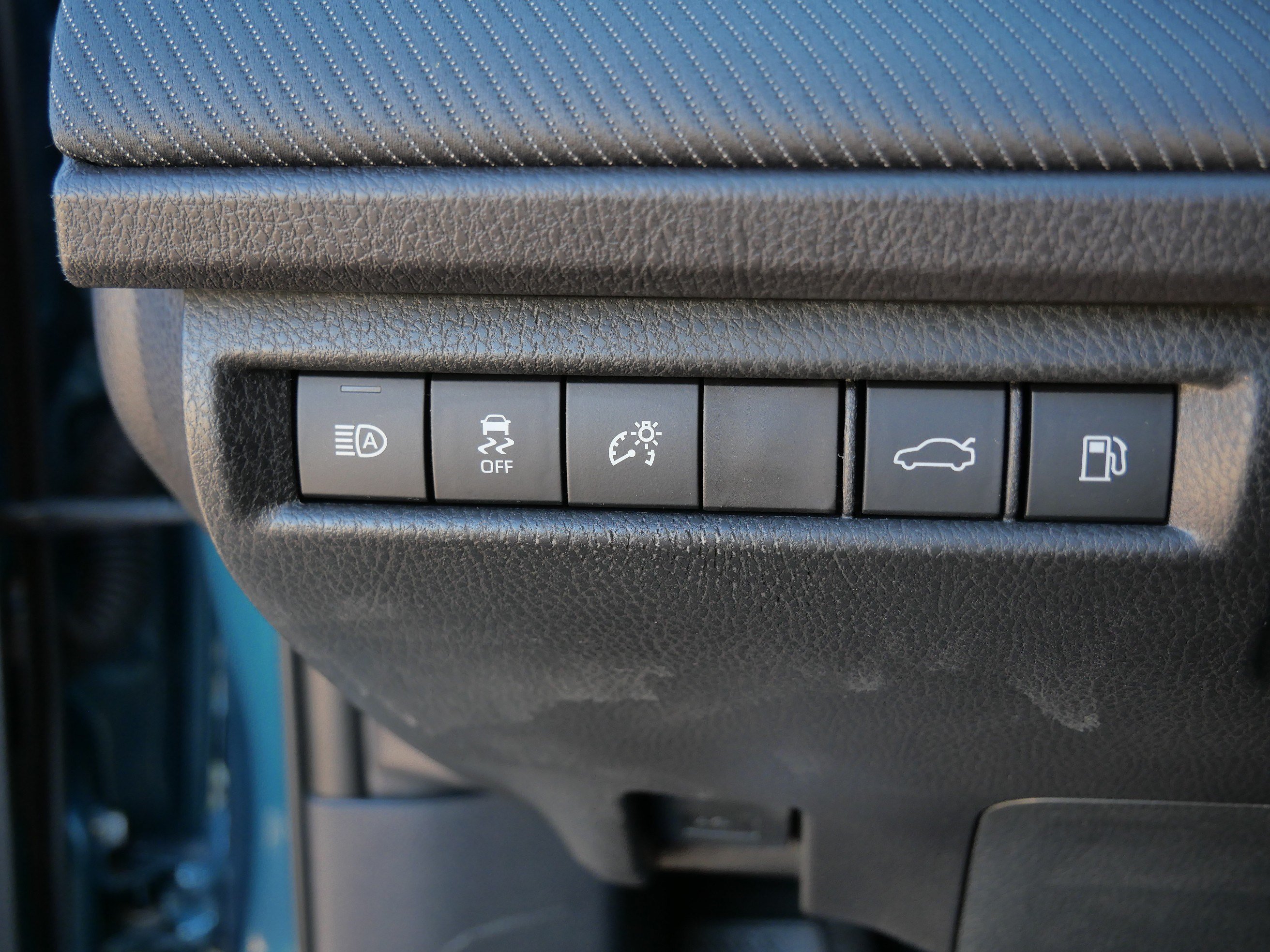 Certified Used 2026 Ocean Gem Toyota SE image 28