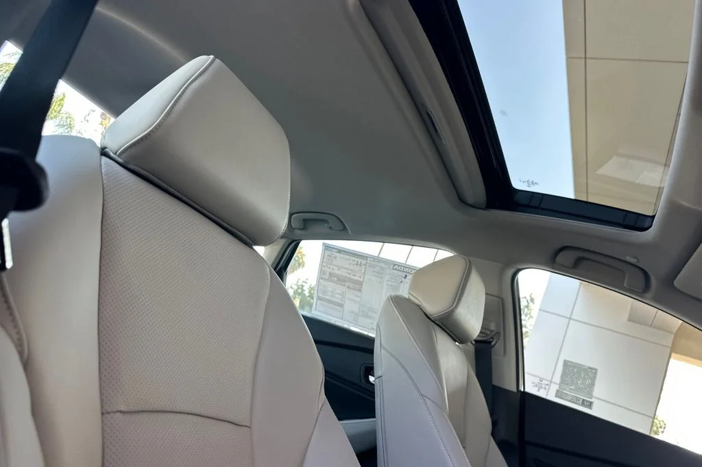 New 2026 Urban Gray Pearl Honda Touring image 17