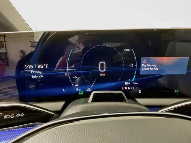 2027 Cadillac OPTIQ Luxury - Photo 16