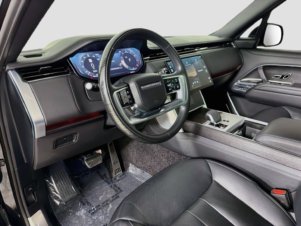 Used 2025 Black Land Rover Autobiography image 9