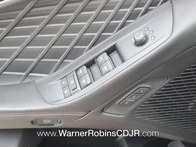 New 2026 White Knuckle Exterior Paint Dodge R/T Plus image 31