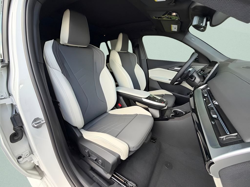 New 2026 Alpine White BMW xDrive28i image 23