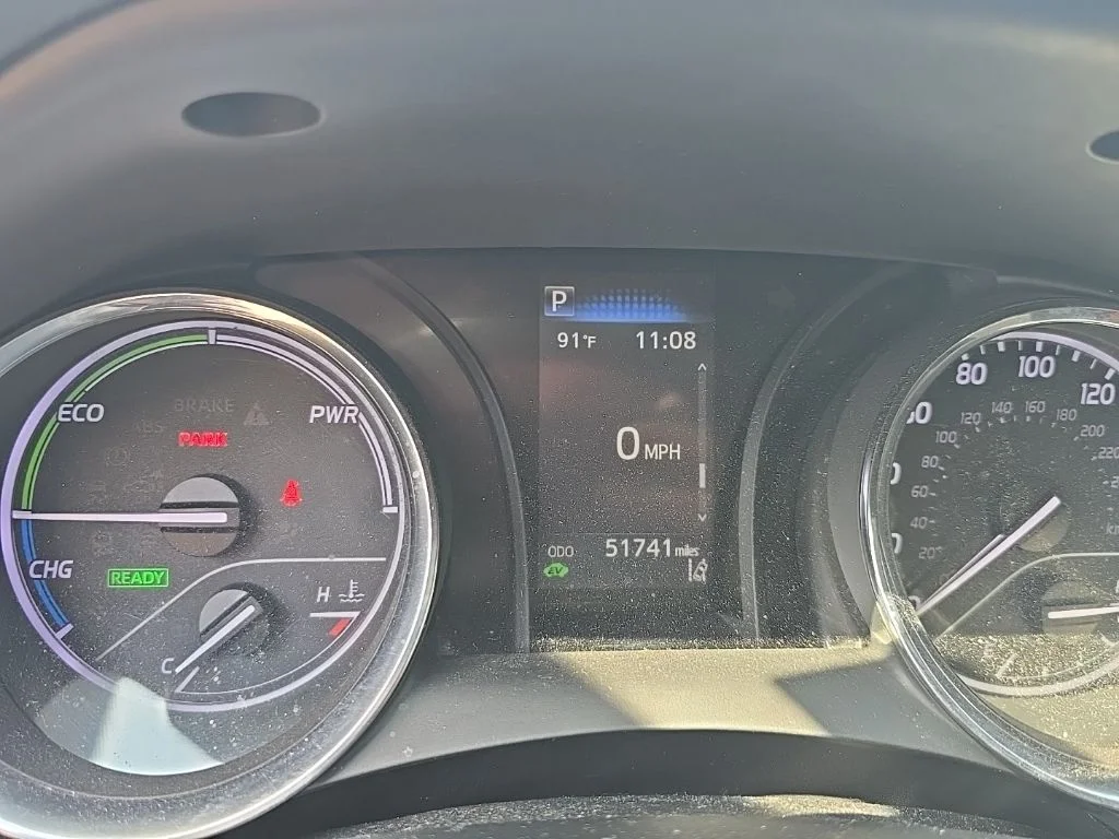 Used 2019 Gray Toyota LE image 15