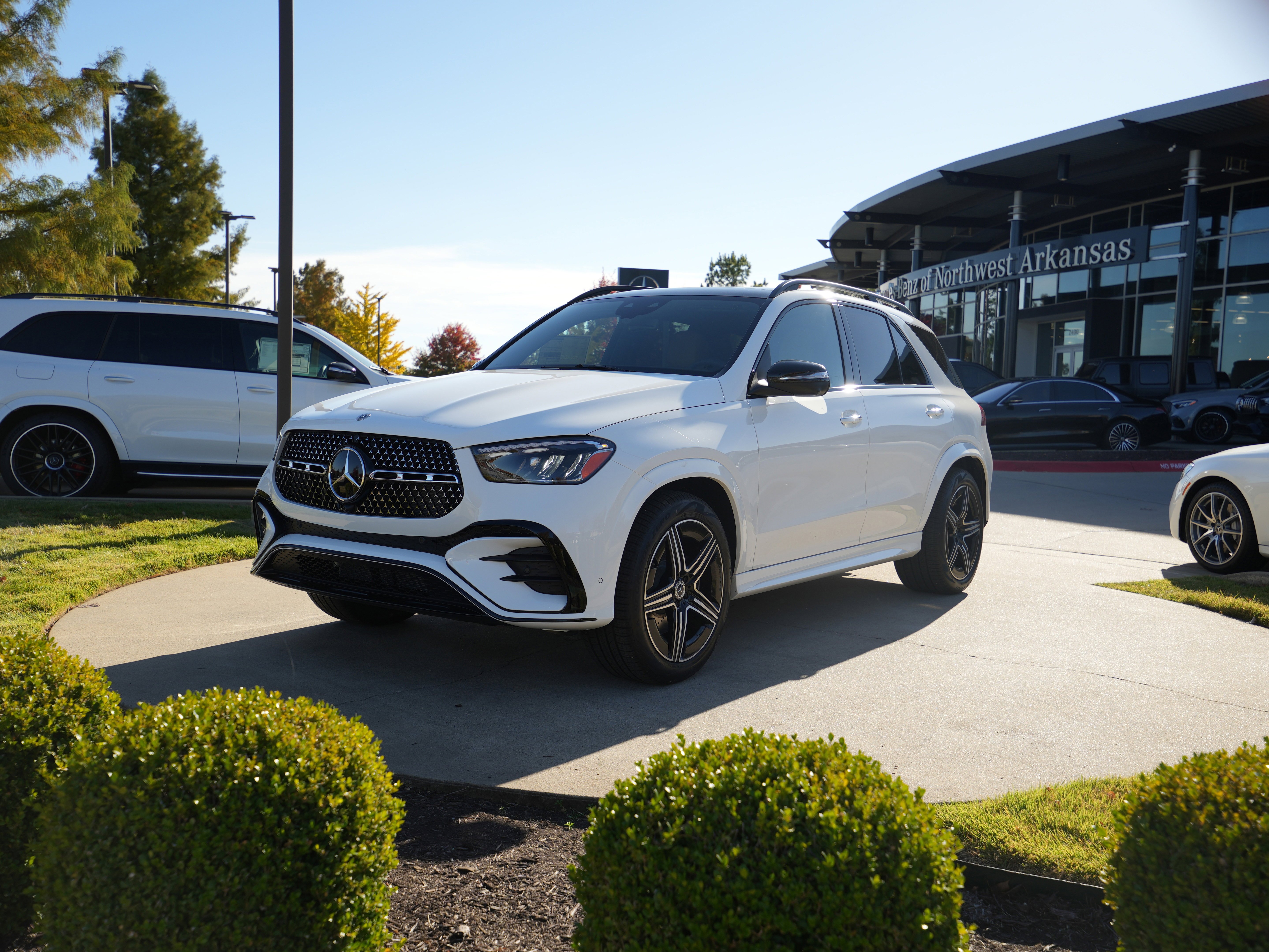 New 2026 POLAR WHITE Mercedes-Benz GLE 350 image 3