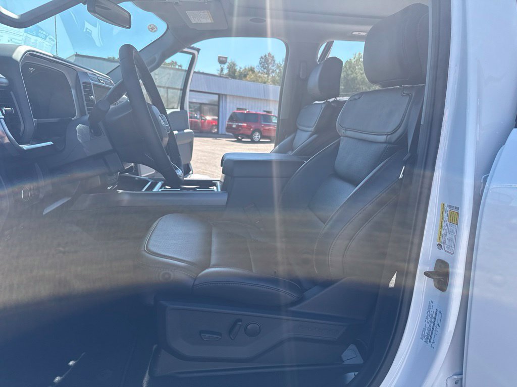 New 2026 Star White Metallic Tri-Coat Ford F-250® Lariat® image 18