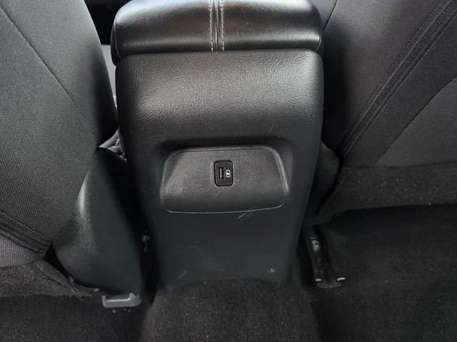 Used 2022 Cloud White Nissan SV image 19