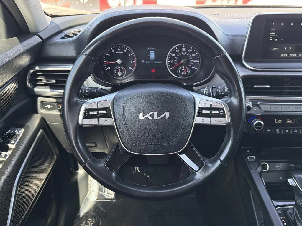 Used 2022 GRAVITY GREY Kia S image 11