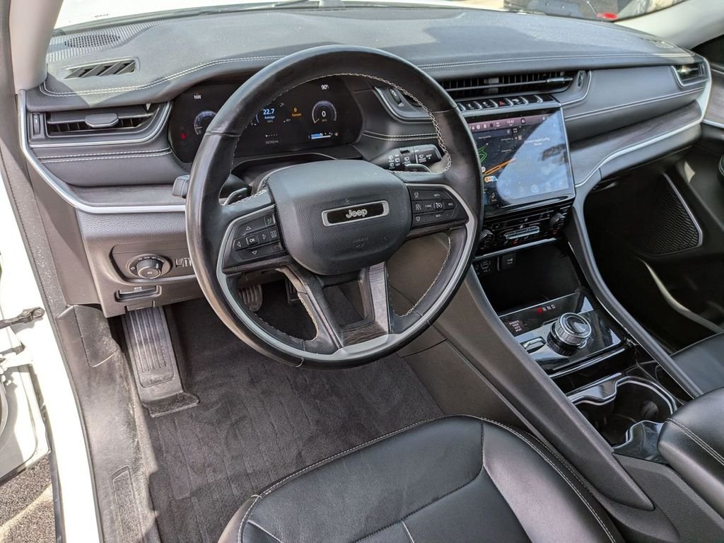 Used 2022 White Jeep Limited image 17
