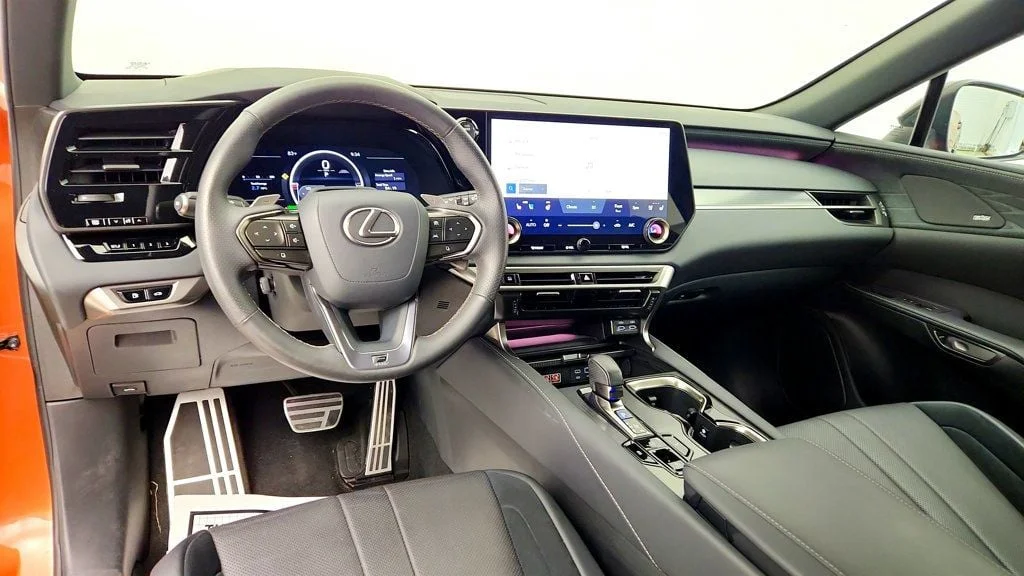 Used 2025 Copper Crest Lexus RX 500h F SPORT Performance AWD w/ Convenience Pkg image 13