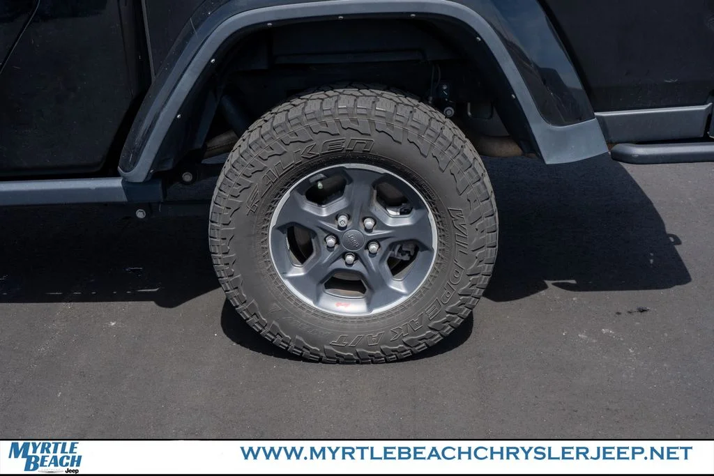 Certified Used 2023 Black Clearcoat Jeep Rubicon image 12