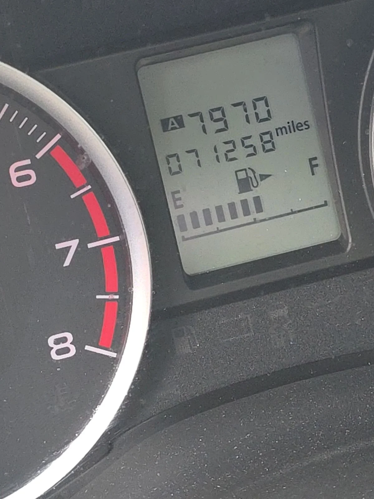 Used 2014 White Subaru 2.5i image 5