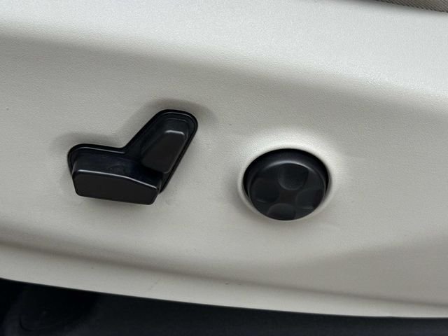 Used 2019 Blue Chrysler Touring L Plus image 28