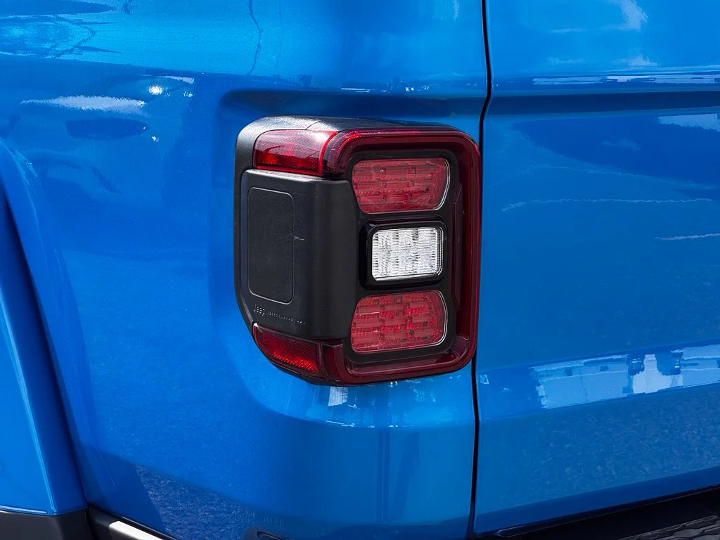 Used 2021 Blue Jeep Rubicon image 14