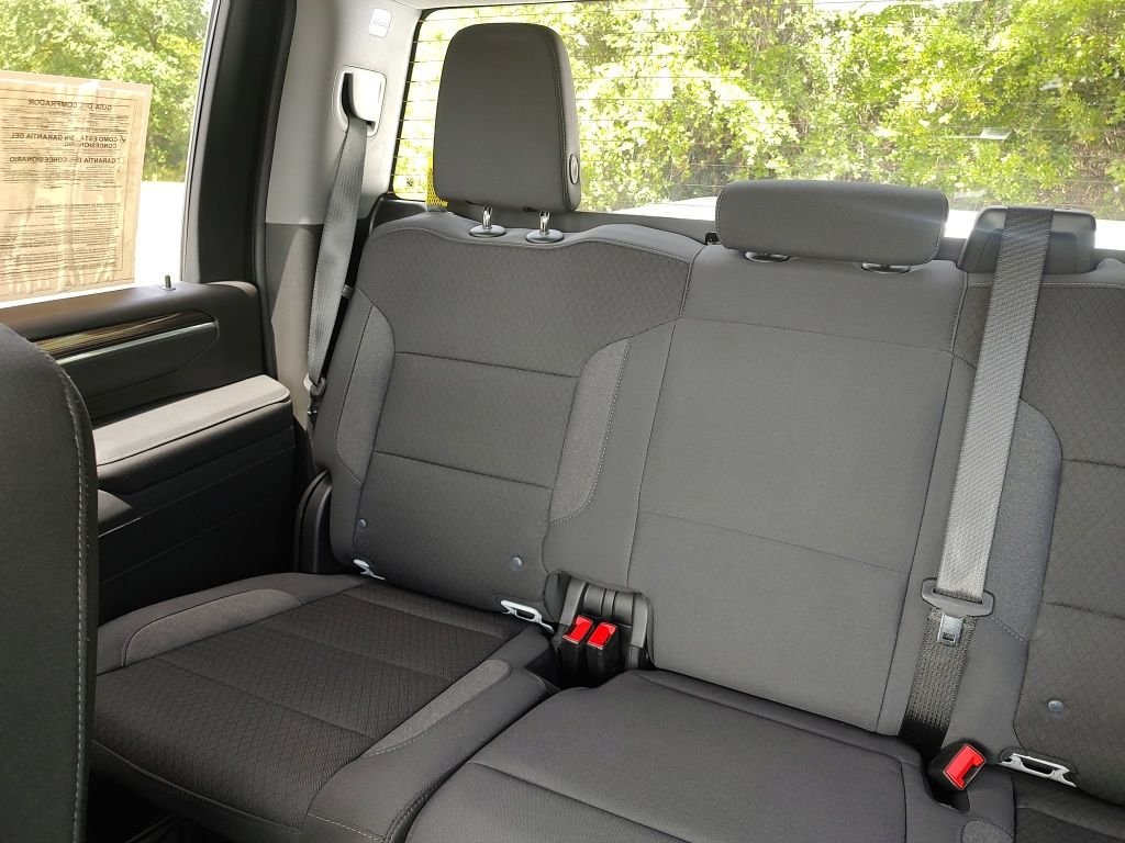 Used 2025 White Chevrolet LT image 12