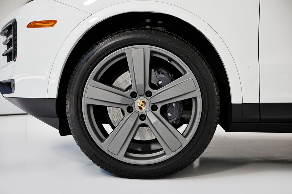 Used 2024 White Porsche  image 12