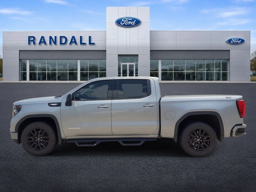 Used 2023 Sterling GMC Elevation image 3