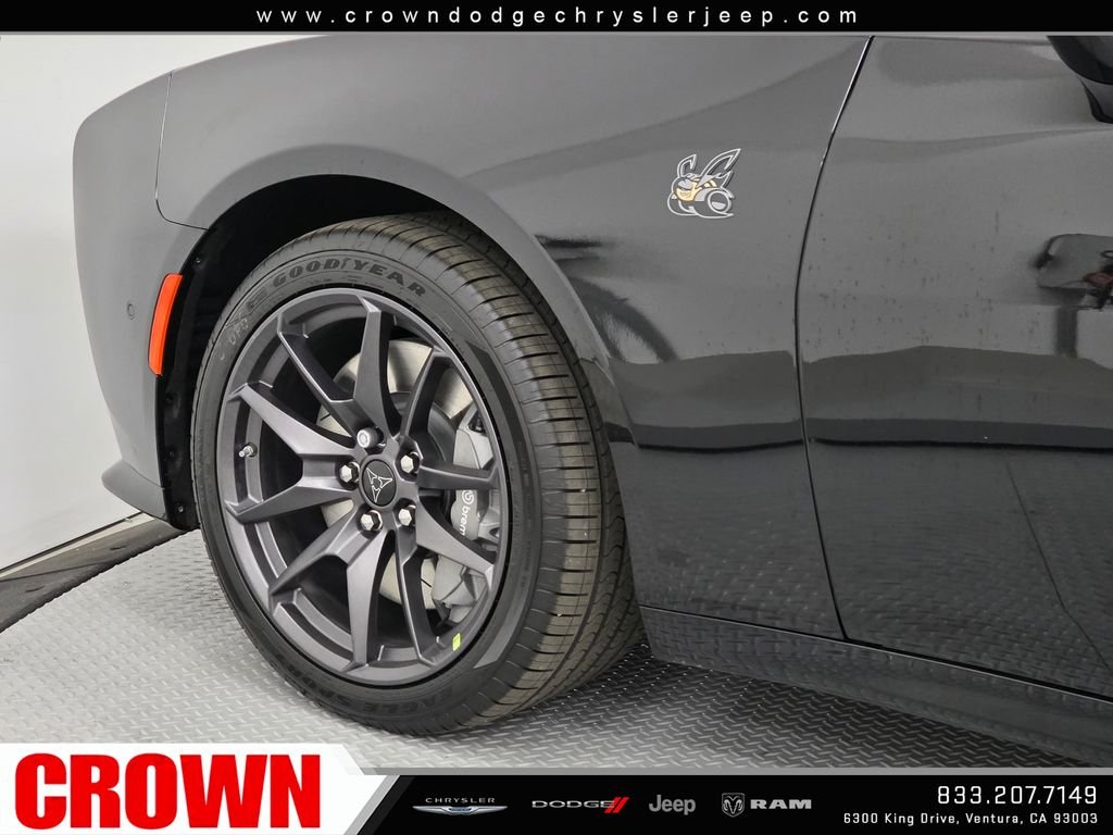 New 2026 Diamond Black Crystal Pearlcoat Dodge R/T Scat Pack image 7