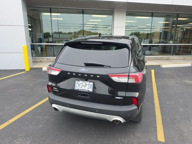 Used 2020 Black Metallic Ford SEL image 5
