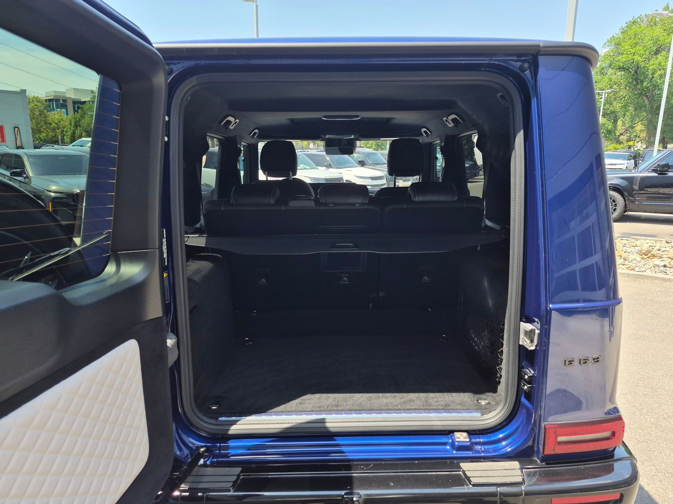 Used 2025 Brilliant Blue Metallic Mercedes-Benz AMG® G 63 image 27