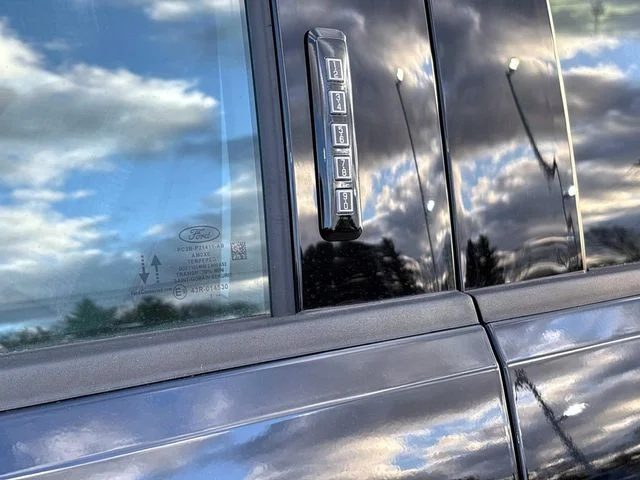 2024 Ford F-350 Super Duty XLT - Photo 10