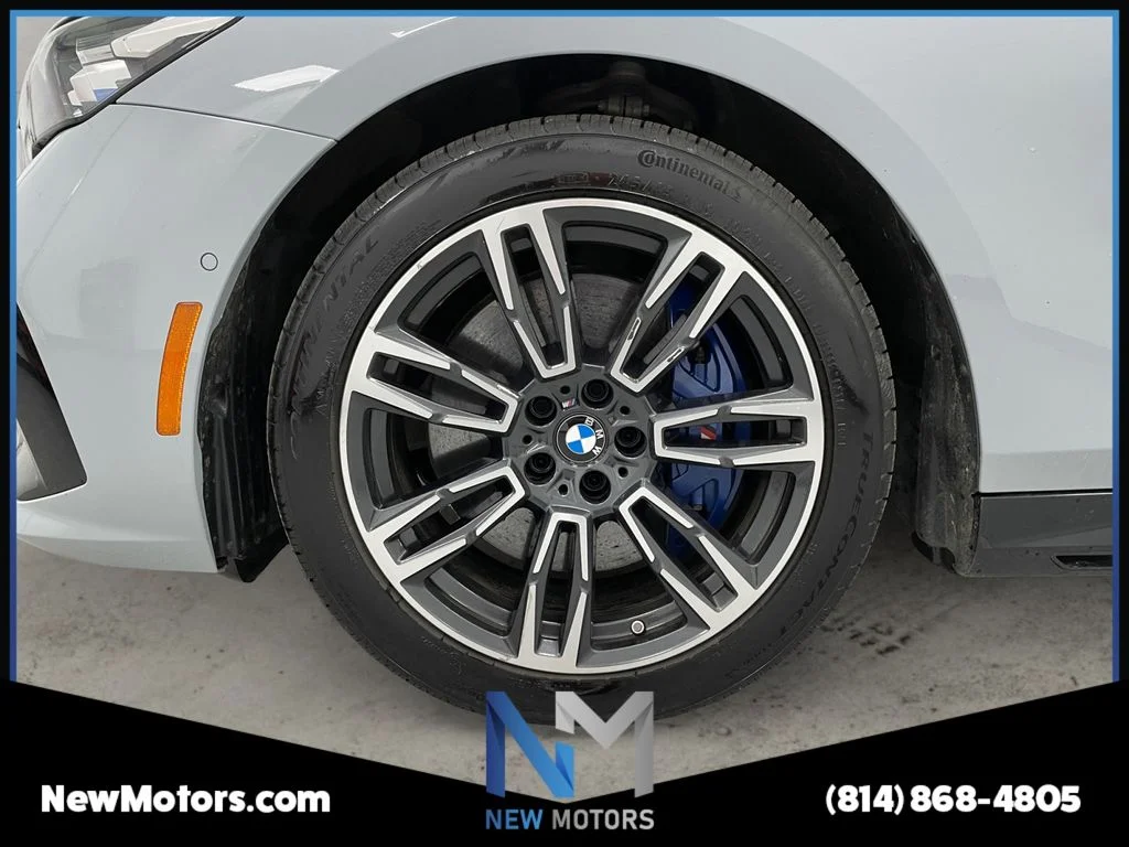 Used 2024 Gray Metallic BMW 540i xDrive image 12