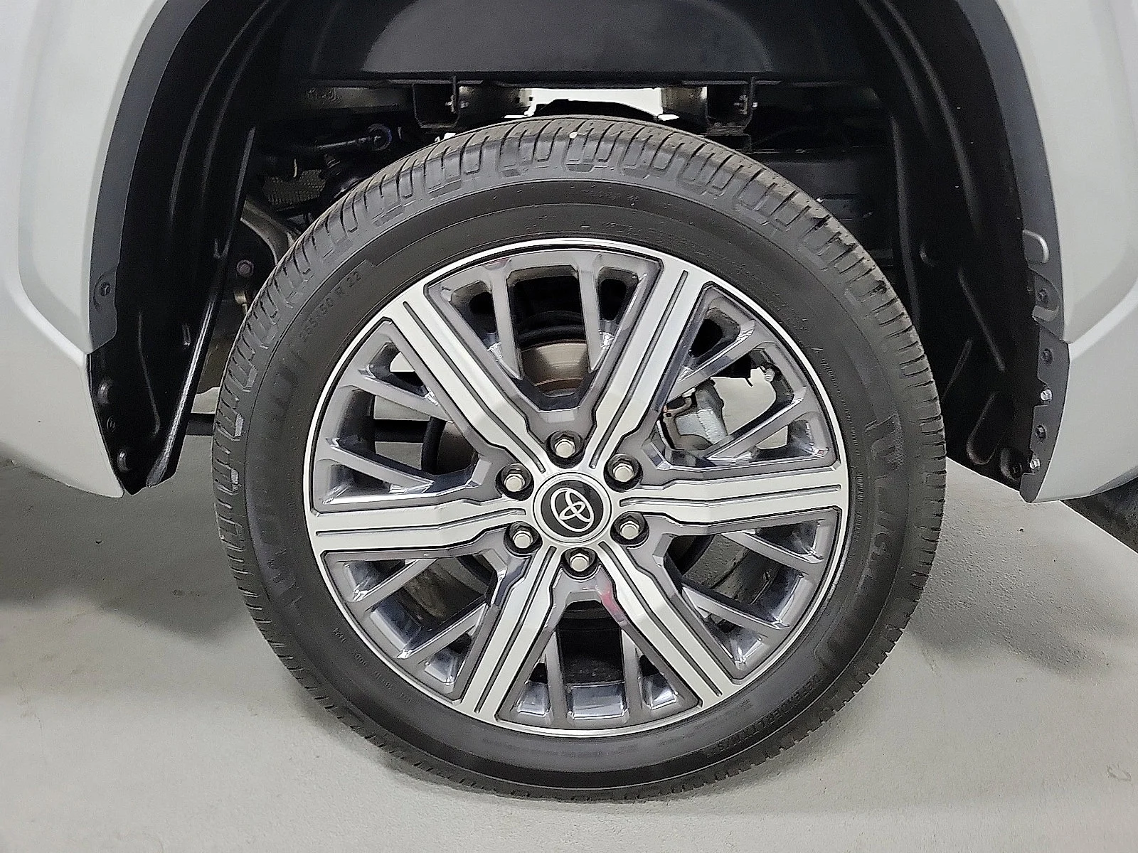 Used 2023 Silver Toyota Capstone Hybrid image 8