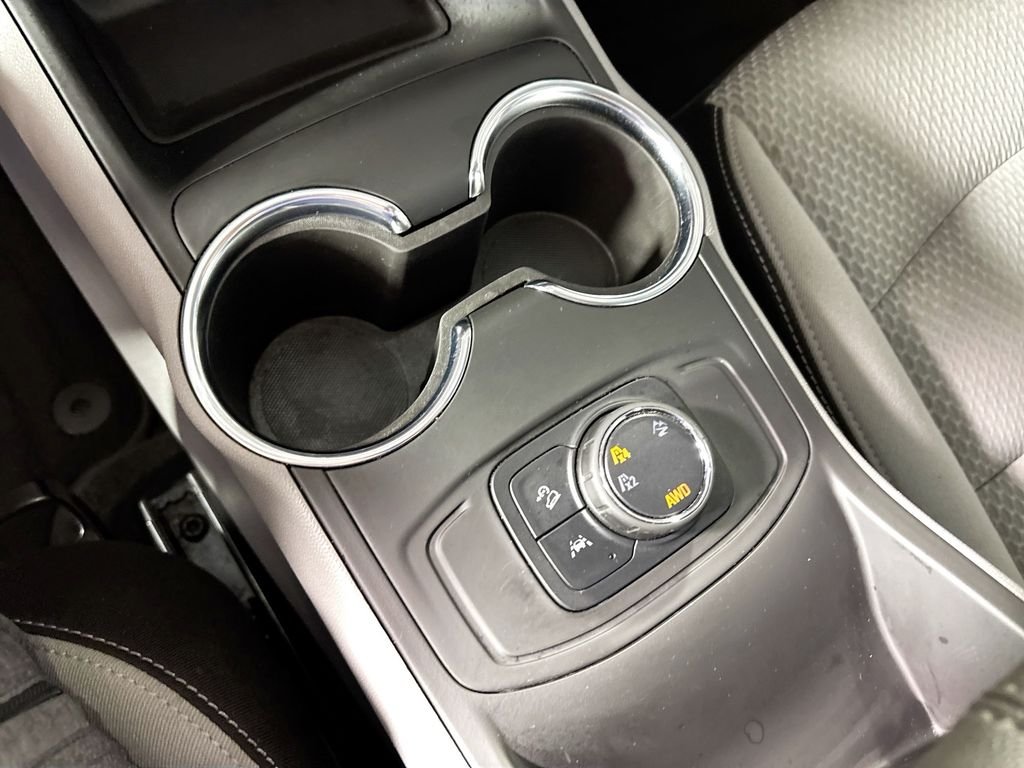 Used 2024 Downpour Metallic GMC SLE image 15