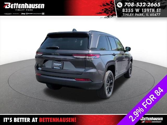 New 2026 Baltic Gray Metallic Clear-Coat Exterior Paint Jeep Laredo image 7