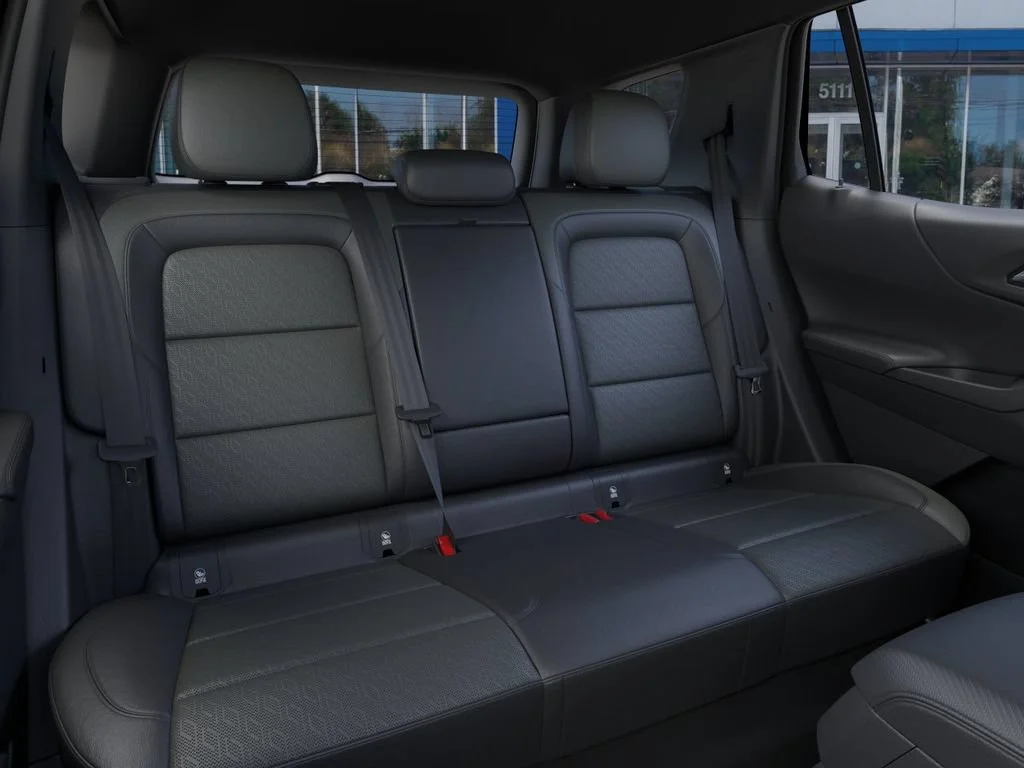 New 2027 Summit White Chevrolet LT image 17