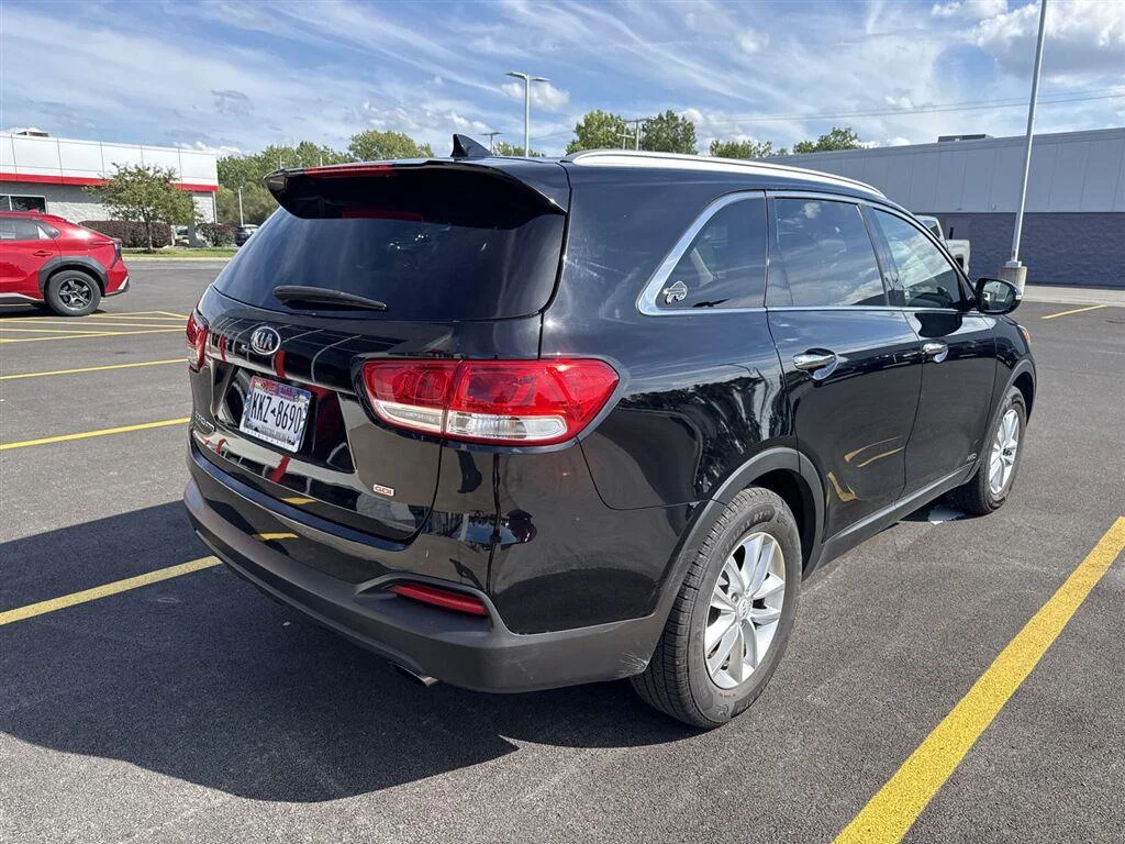 Used 2018 Ebony Black Kia LX image 4