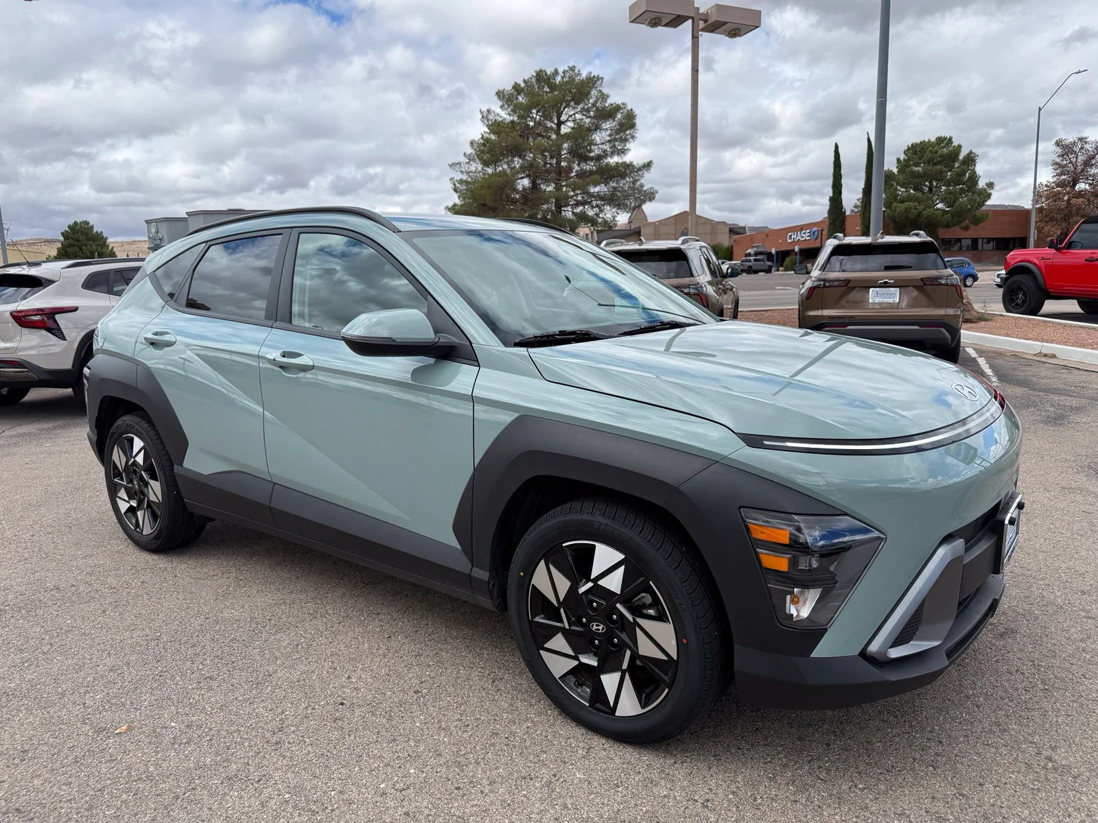 2025 Hyundai Kona SEL - Photo 3