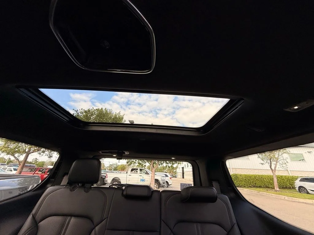 New 2026 High Gloss Black Exterior Paint Jeep Limited Reserve image 28