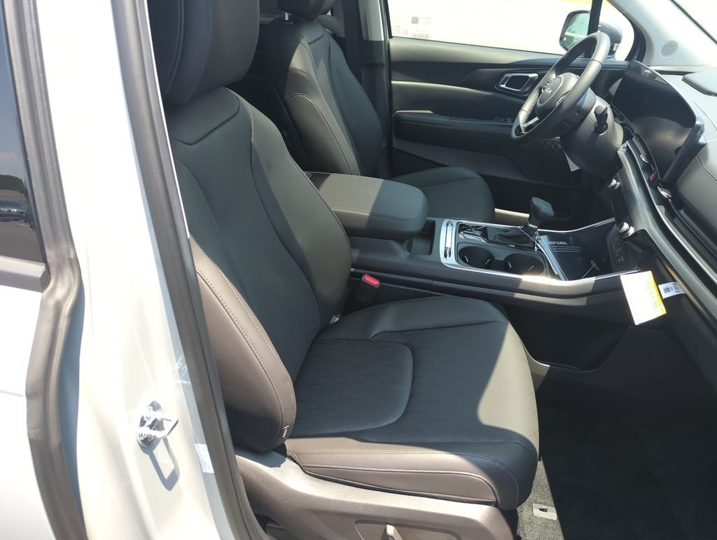 New 2026 Ceramic Silver Kia SX image 38