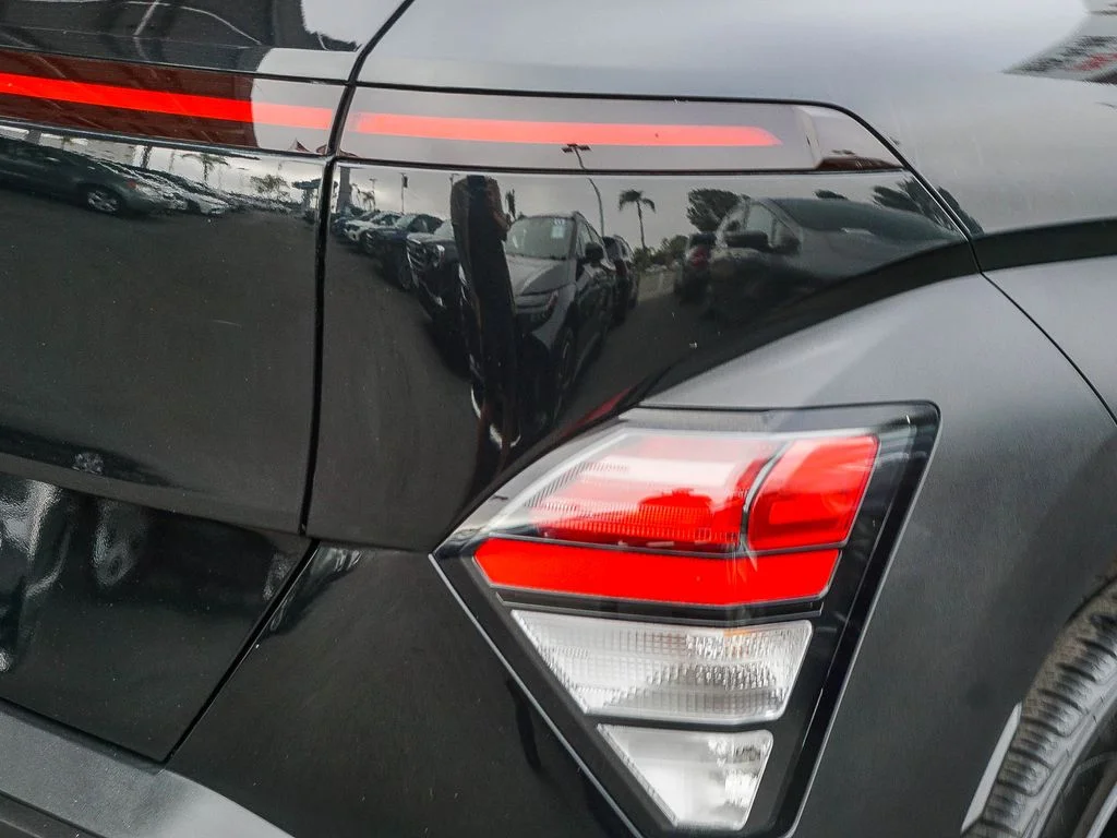 Used 2024 Black Hyundai SEL image 8