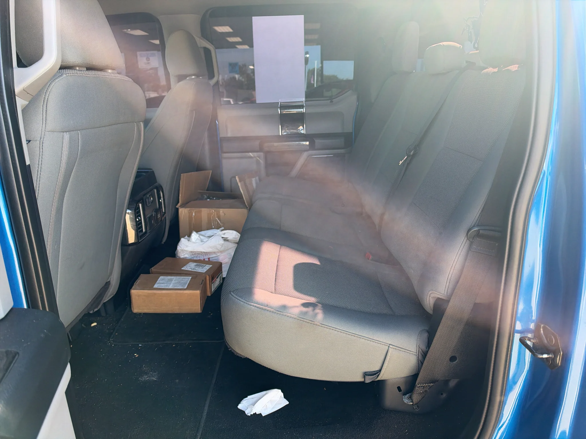 Used 2020 Velocity Blue Metallic Ford XL image 12