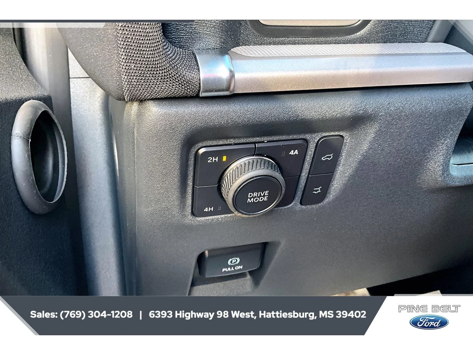 New 2027 Star White Metallic Tri-Coat Ford Active image 23