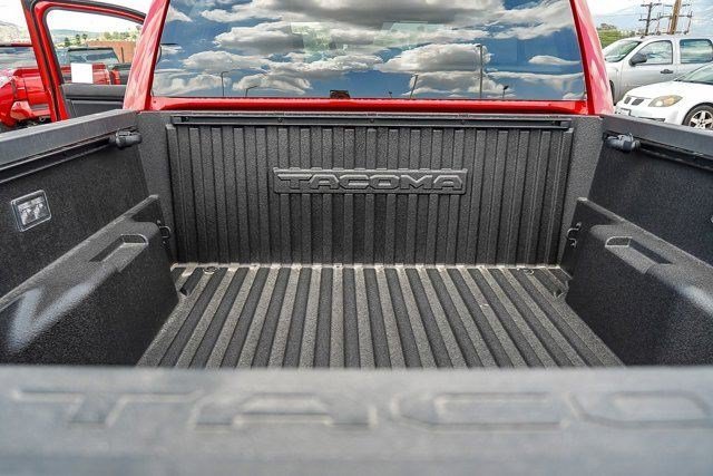 2026 Toyota Tacoma SR5 - Photo 12