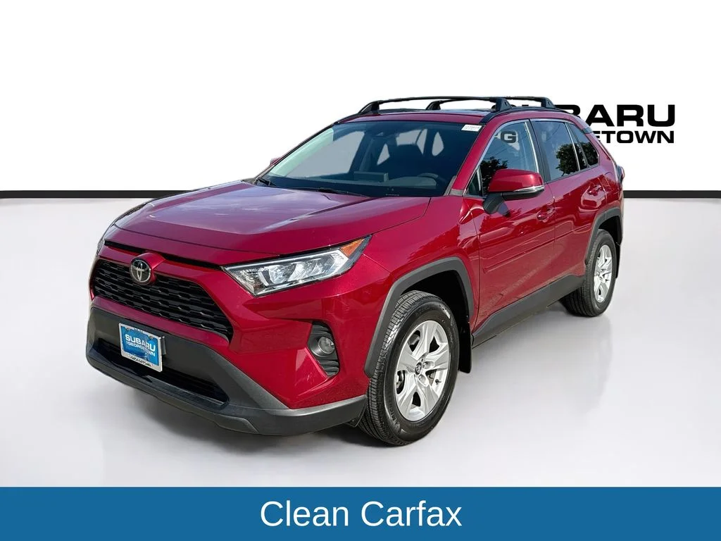Used 2021 Red Toyota XLE image 3
