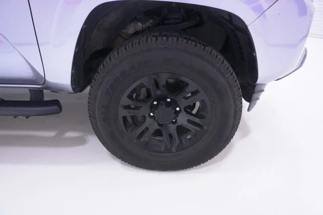 Used 2022  Toyota SR image 5