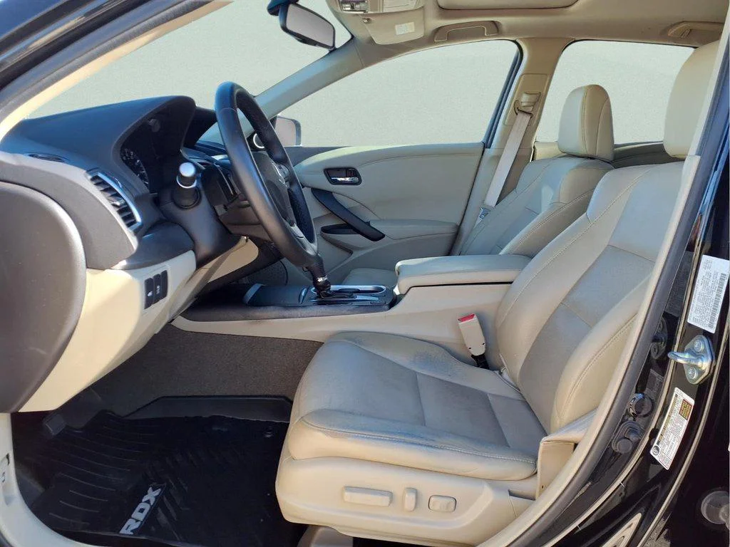 Used 2016 Crystal Black Pearl Acura FWD 4dr Tech Pkg image 9