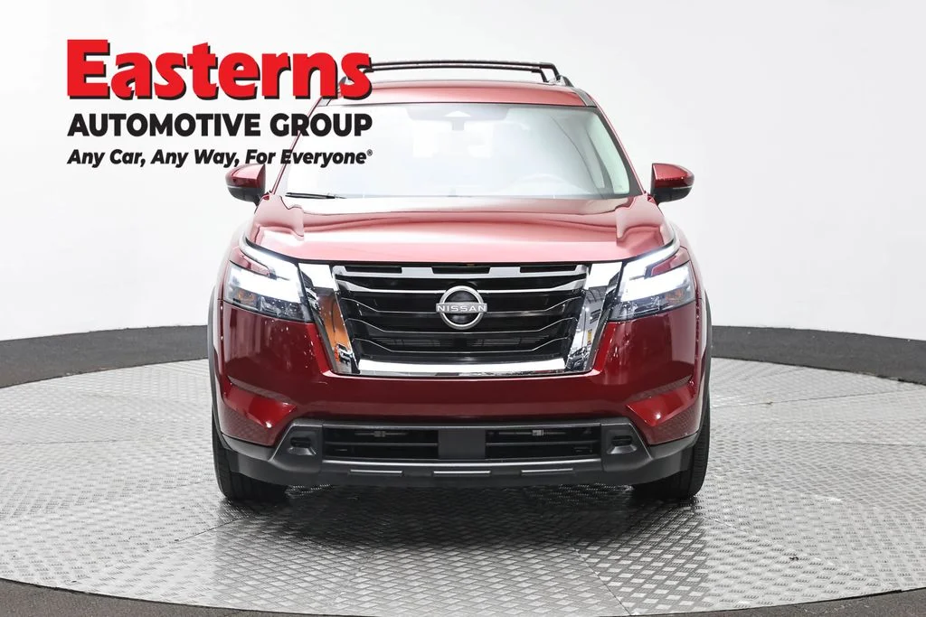 Used 2024 Red Nissan SV image 2