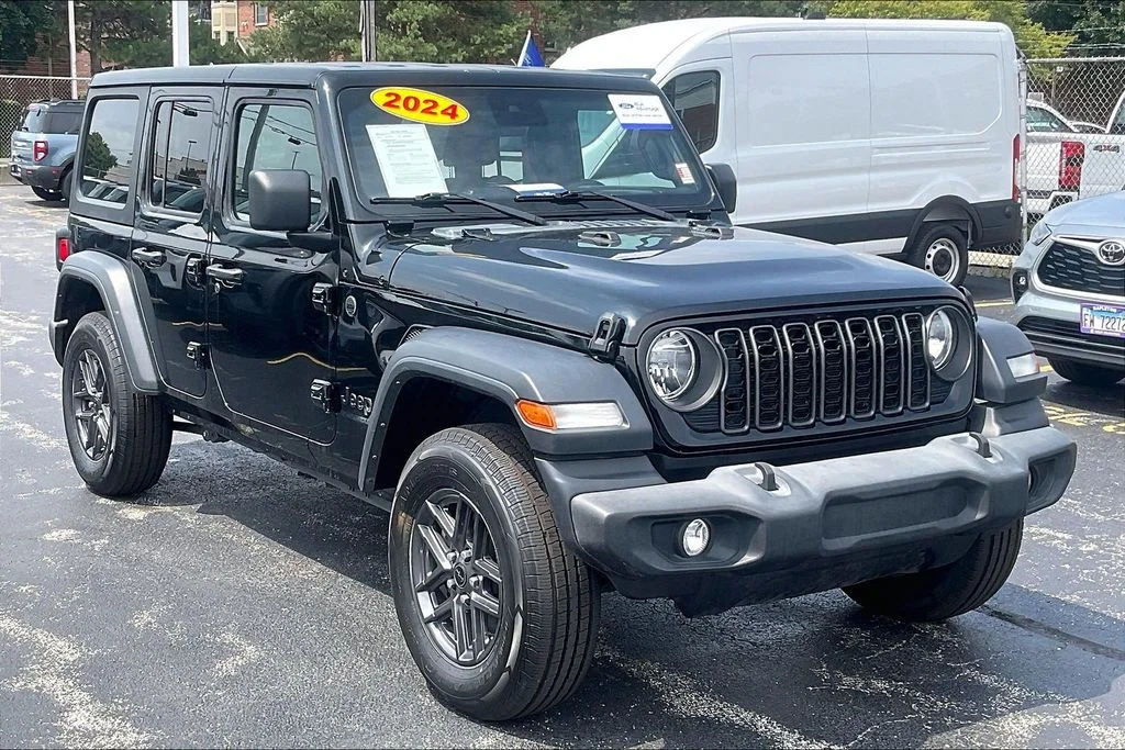 Used 2024 Black Jeep Sport S image 34