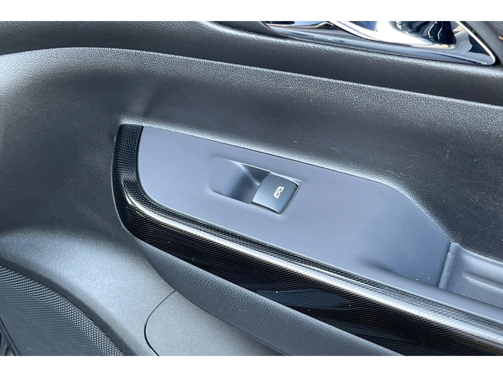 Used 2021 Ebony Twilight Metallic GMC AT4 image 24