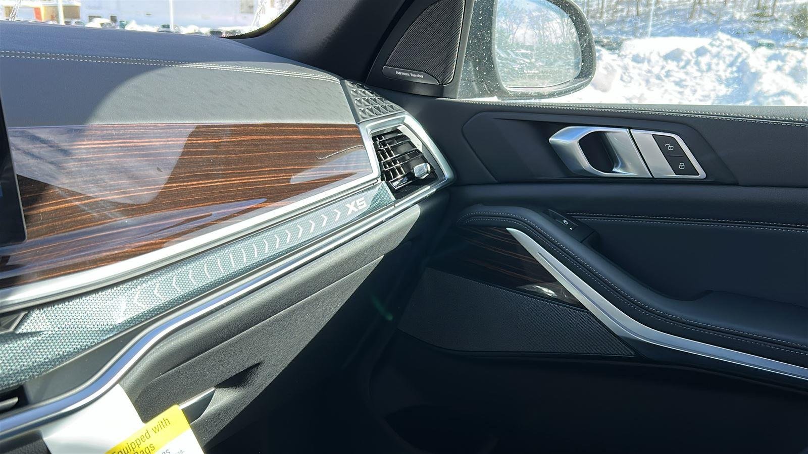 New 2026 Skyscraper Grey Metallic BMW xDrive50e image 17